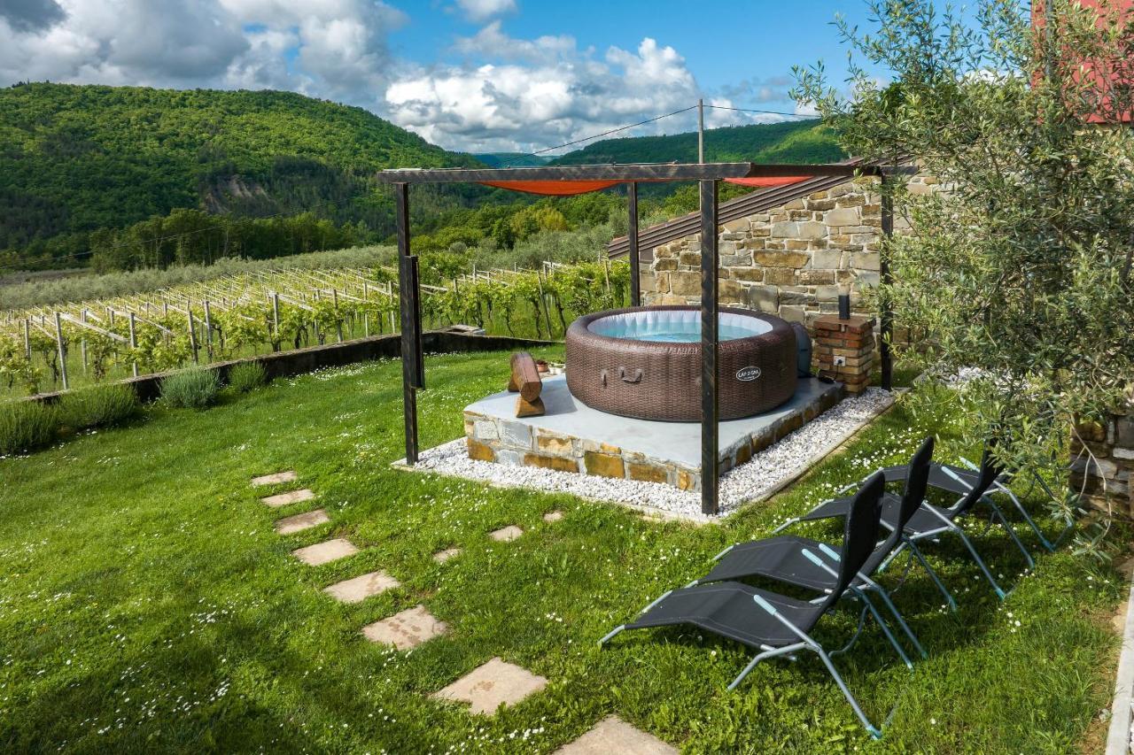 Touristfarm - Apartments "Red Fairytale" Marezige Luaran gambar