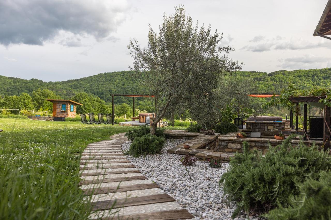 Touristfarm - Apartments "Red Fairytale" Marezige Luaran gambar