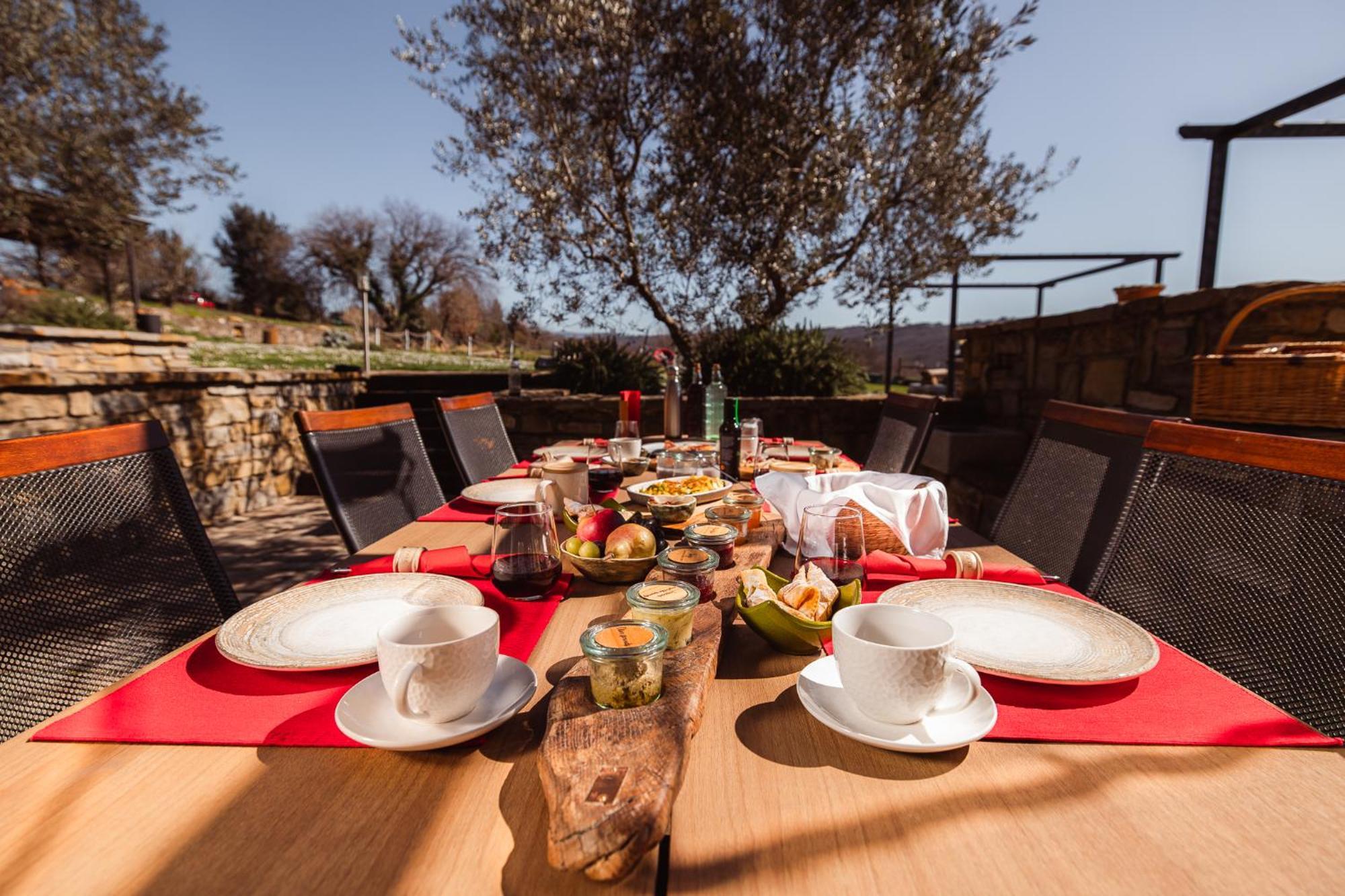 Touristfarm - Apartments "Red Fairytale" Marezige Luaran gambar