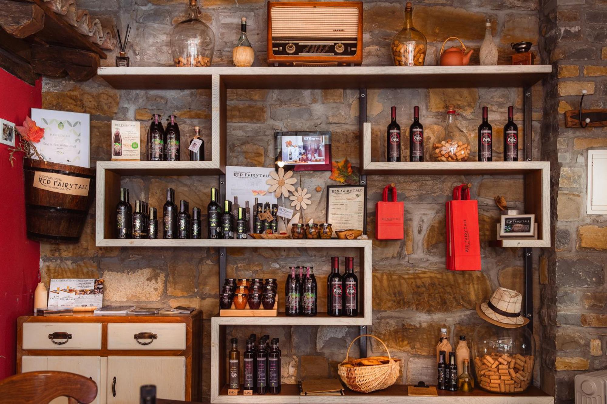 Touristfarm - Apartments "Red Fairytale" Marezige Luaran gambar
